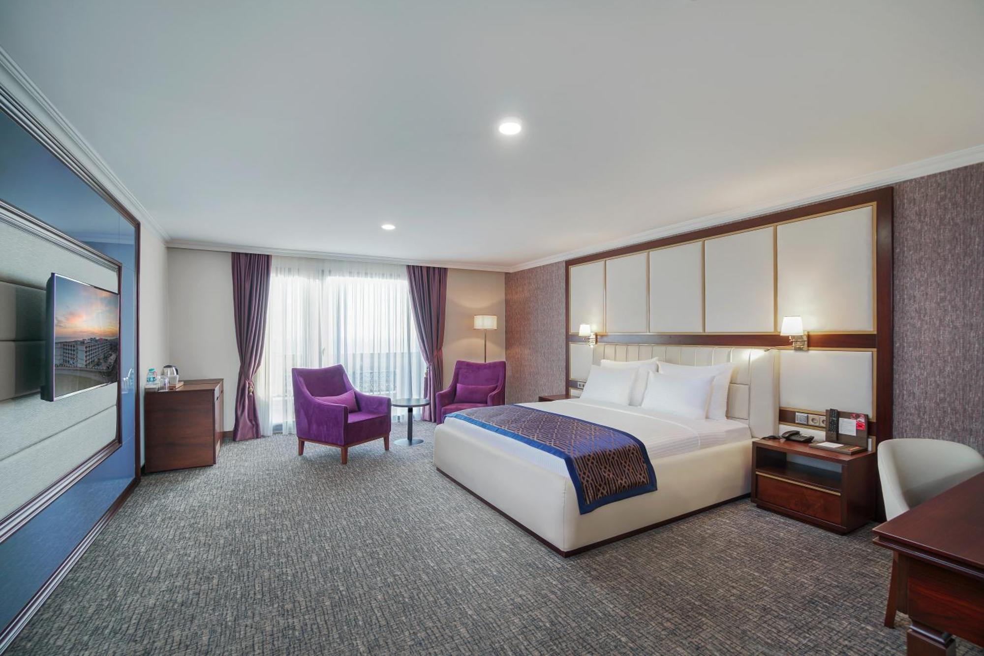 Ramada Plaza By Wyndham Silivri Hotel Bagian luar foto